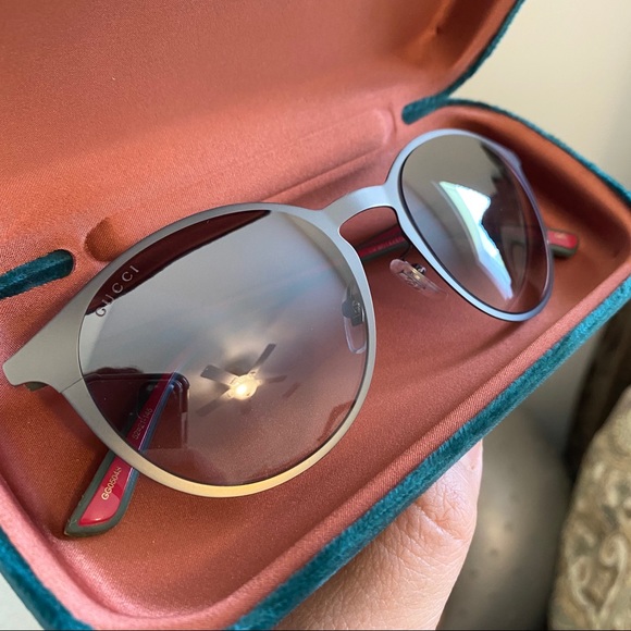 Authentic Gucci 52 mm retro round sunglasses - Picture 6 of 14